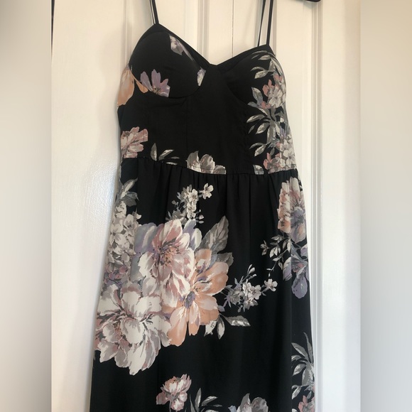 Band of Gypsies Maxi Dress - Picture 3 of 16